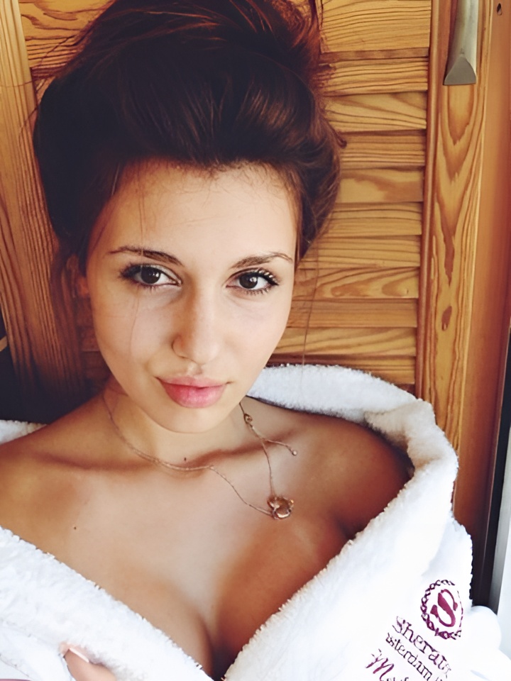 Мария привлекательная девушка из Новокузнецка цена от 2500 руб