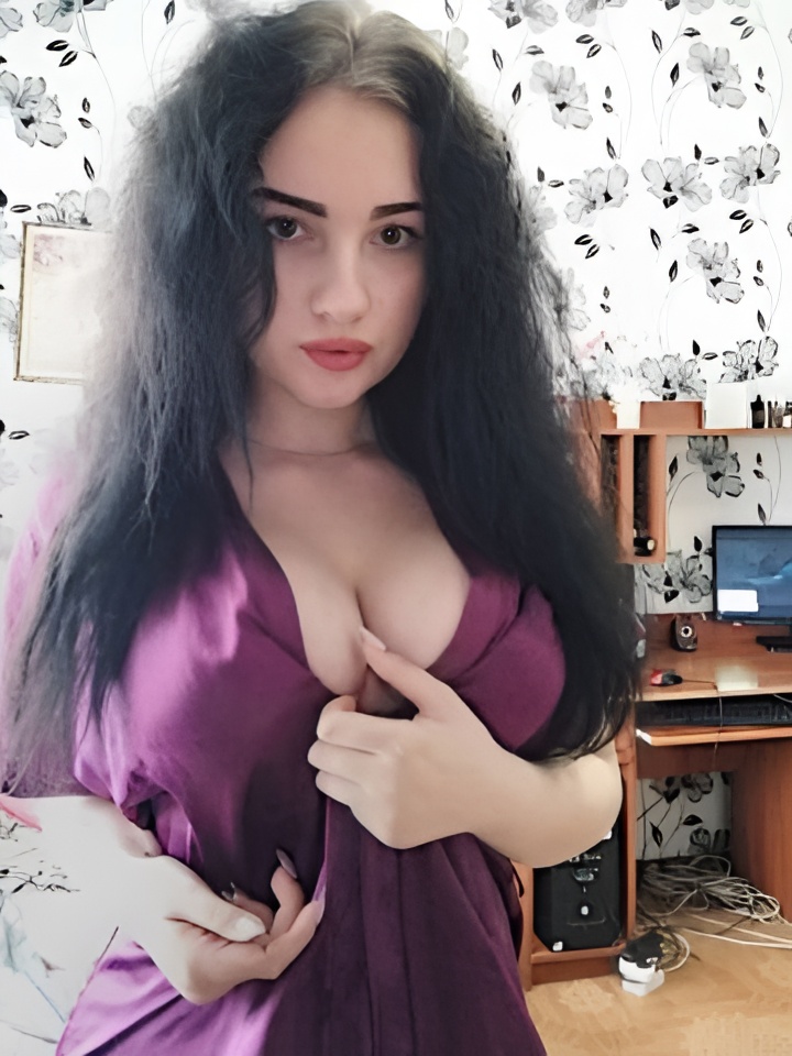 Олечка привлекательная девушка из Новокузнецка цена от 5000 руб