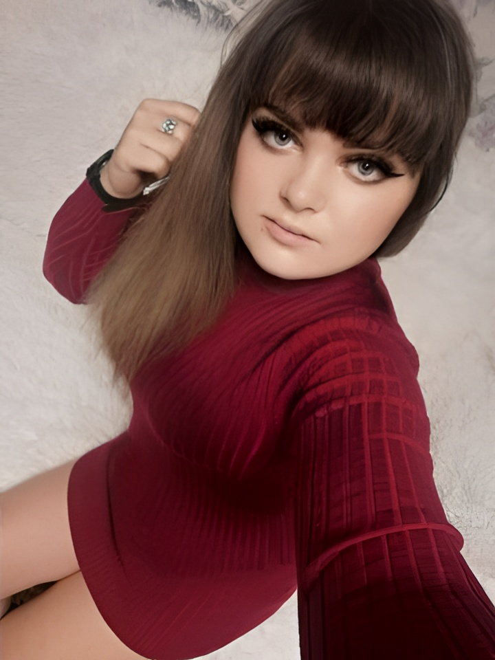 Роксана привлекательная девушка из Новокузнецка цена от 1500 руб