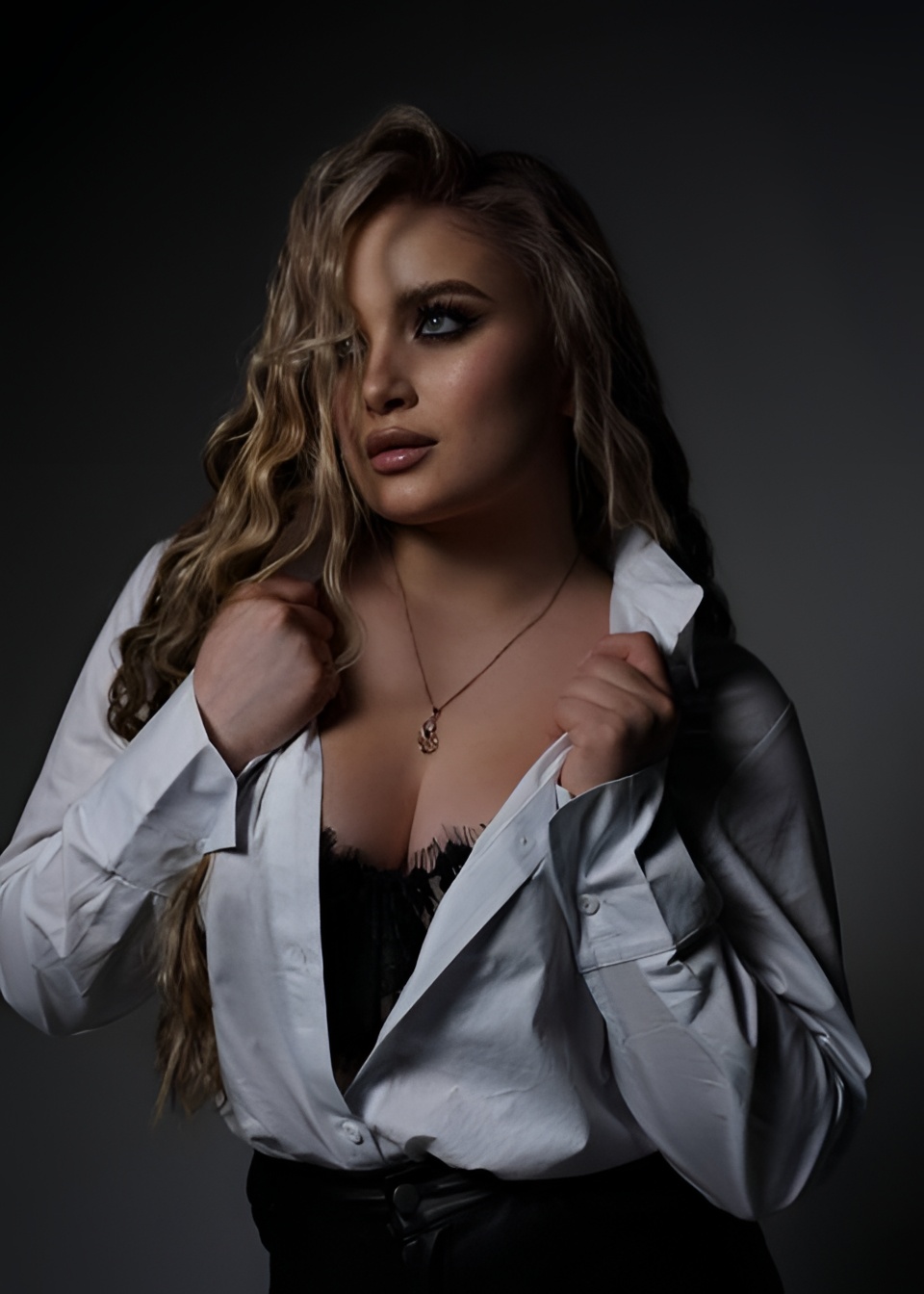 Алиса привлекательная девушка из Новокузнецка цена от 6000 руб